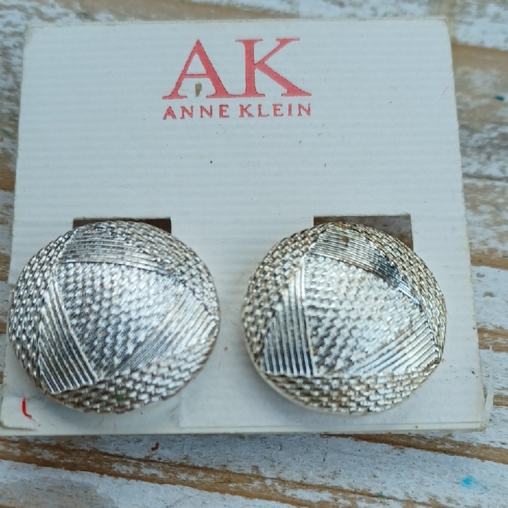 VTG Anne Klein Clip Earrings